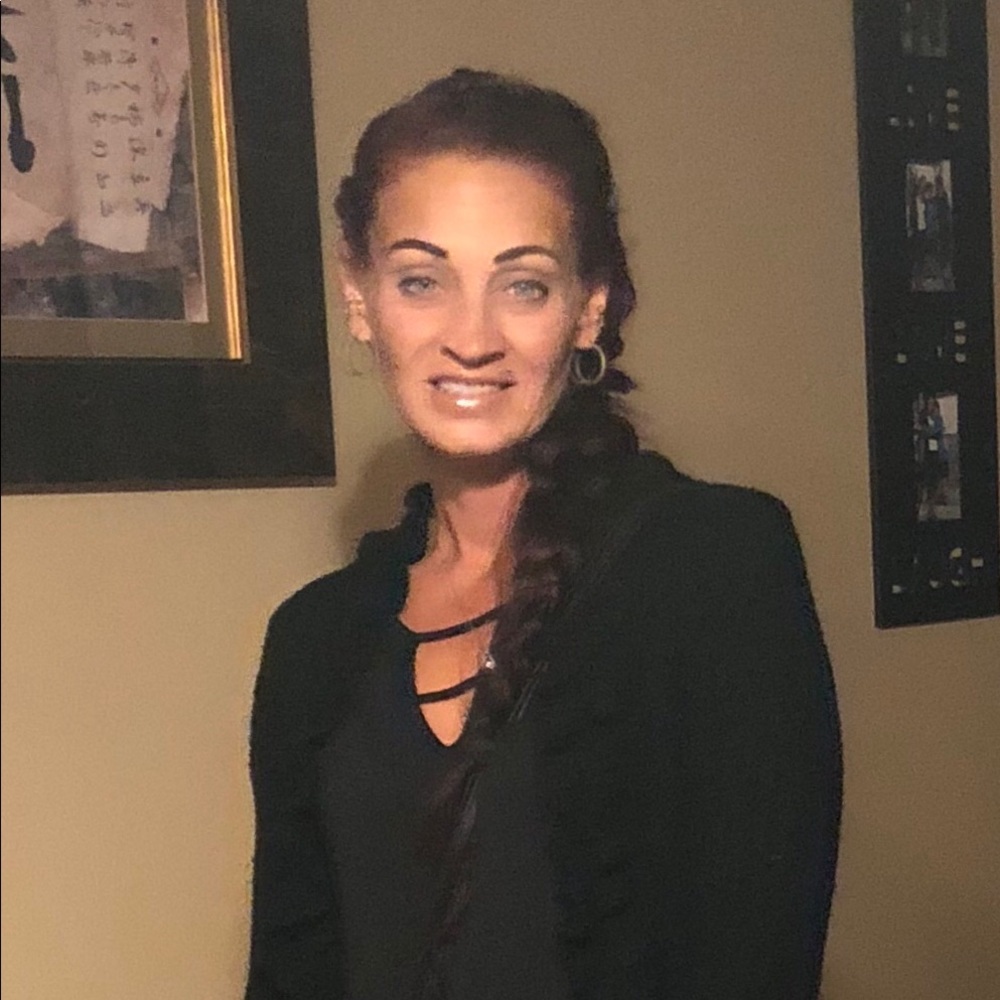 Meet your Posher, Jena